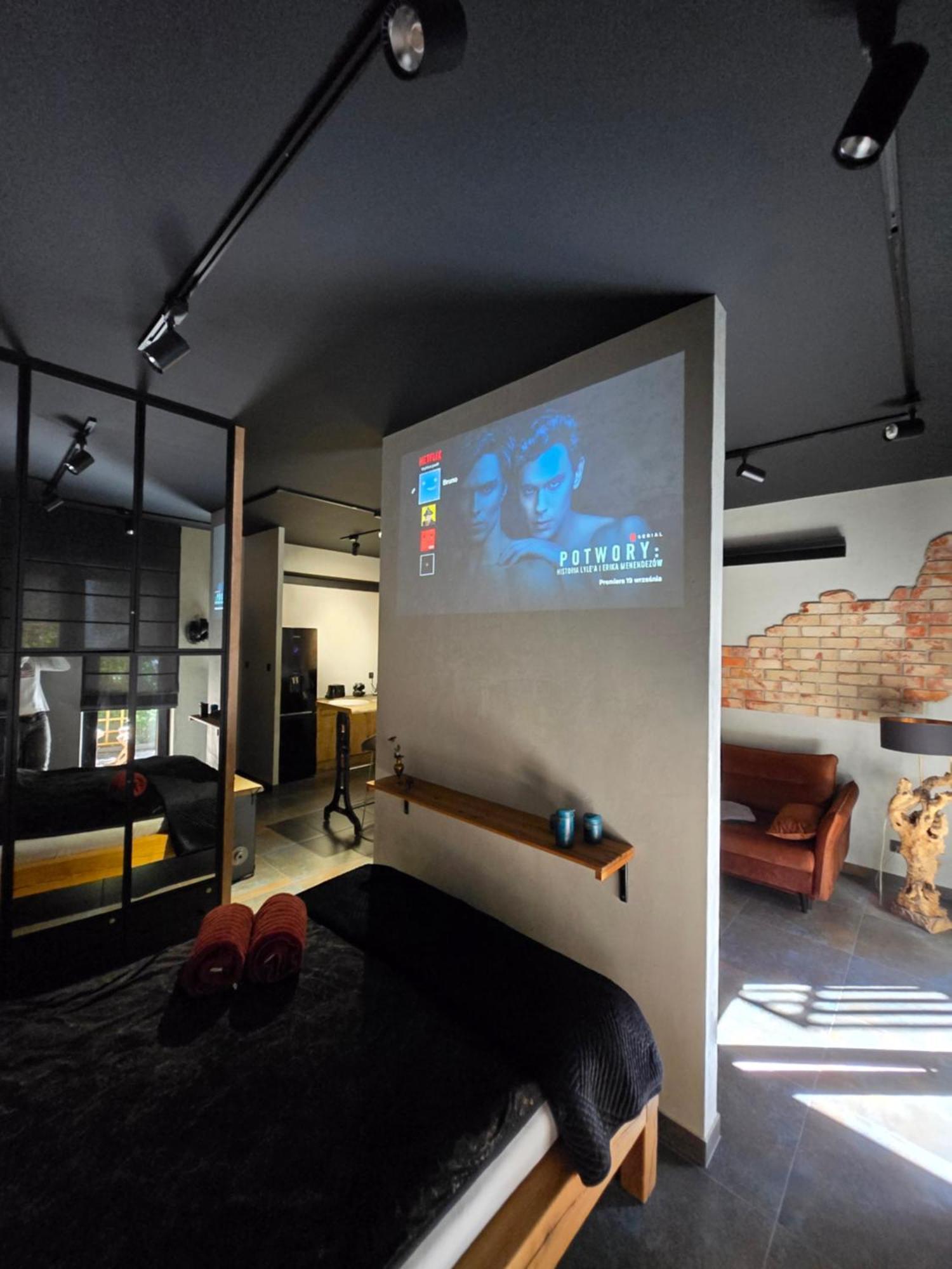 Luxury Spa City Center Apartments, Pool & Sauna & Gym & Self Check In 24 H & Free Parking Cracóvia Exterior foto