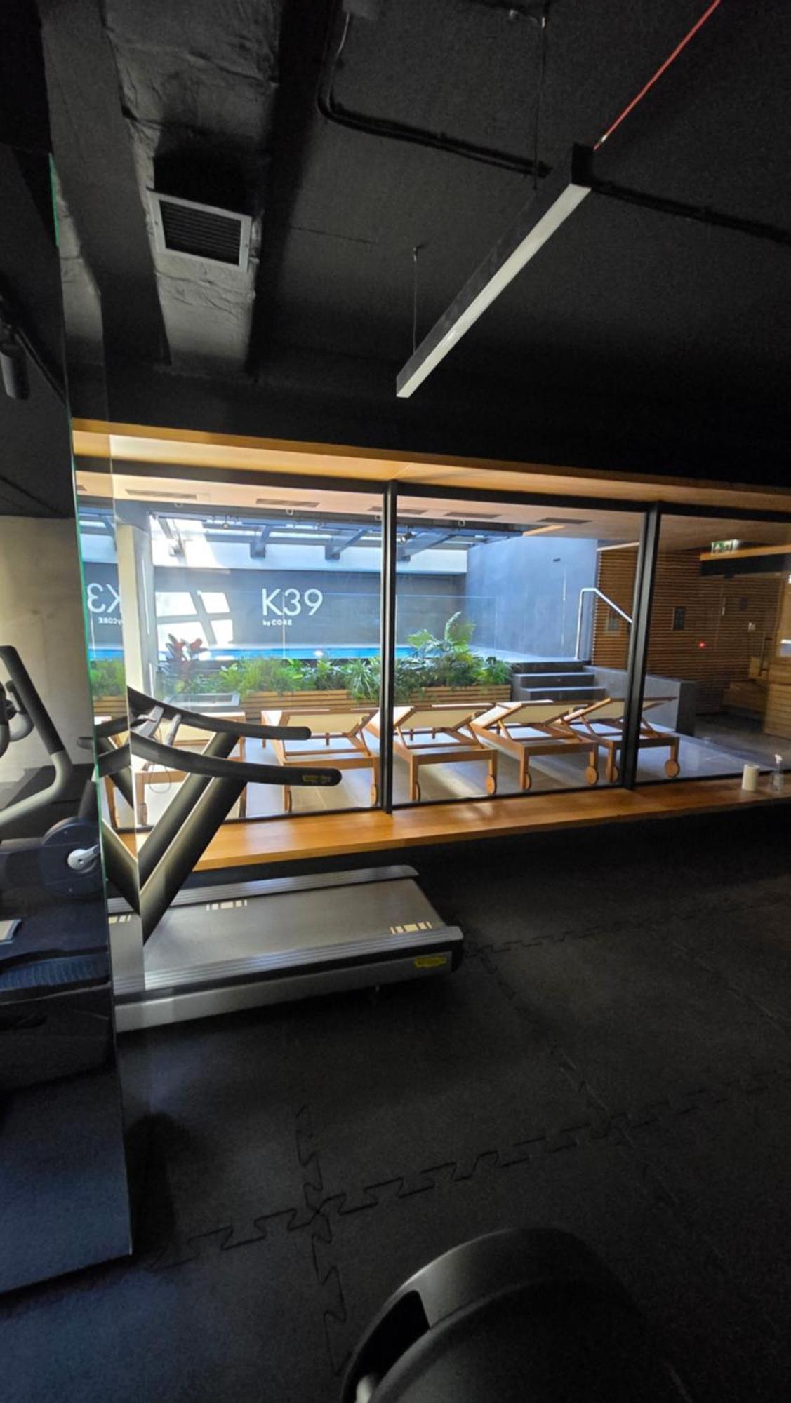 Luxury Spa City Center Apartments, Pool & Sauna & Gym & Self Check In 24 H & Free Parking Cracóvia Exterior foto